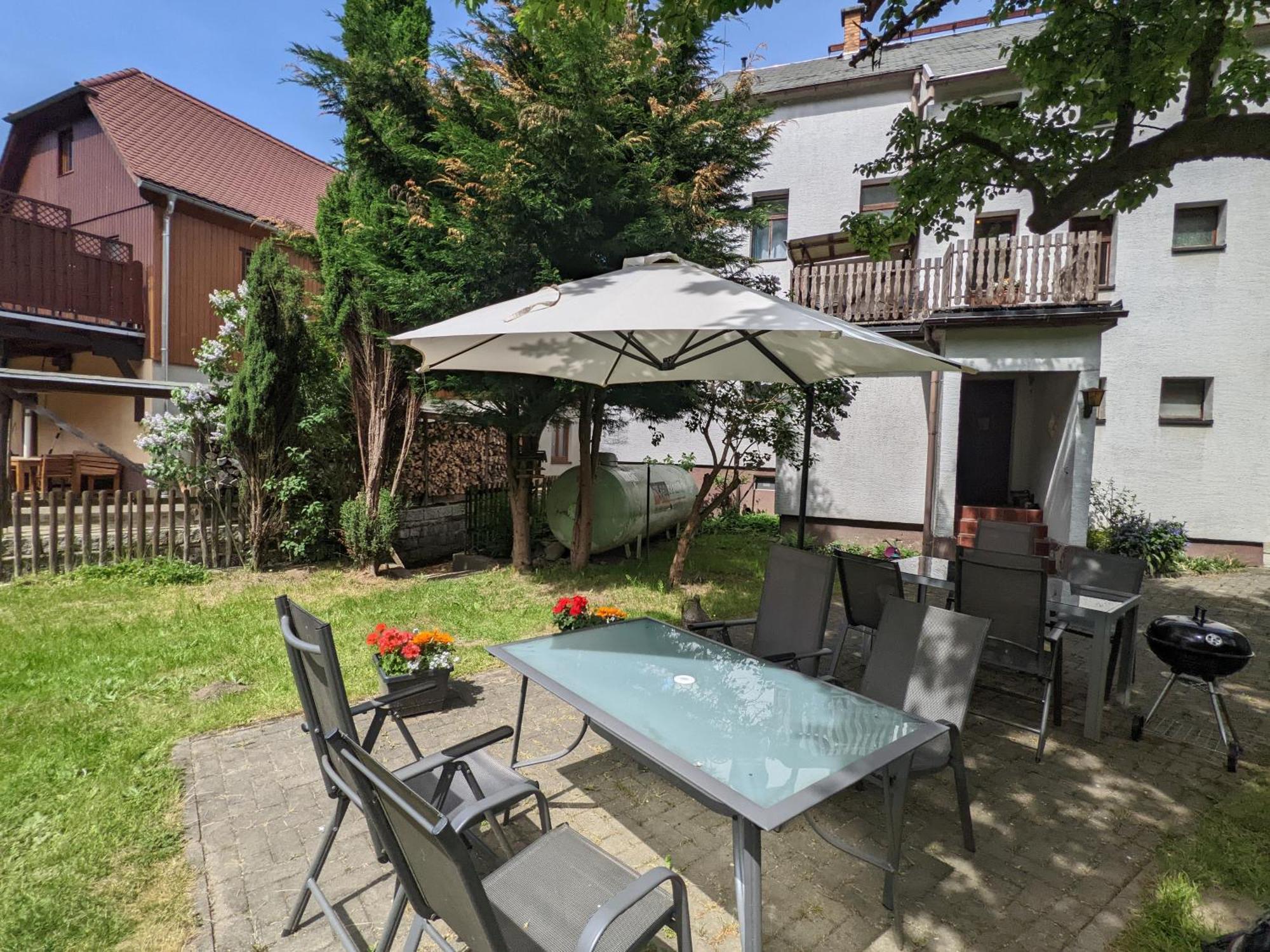 H1 - Urlaubsmagie - Pool & Terrasse Zum Entspannen Sebnitz Bagian luar foto